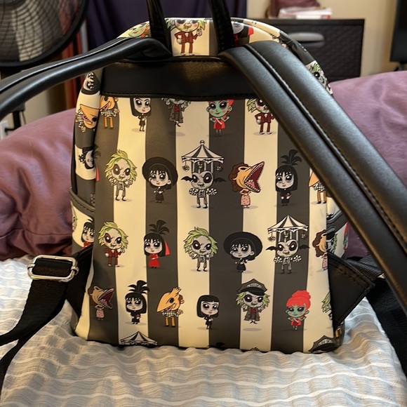 Loungefly Backpack - Picture 2 of 5